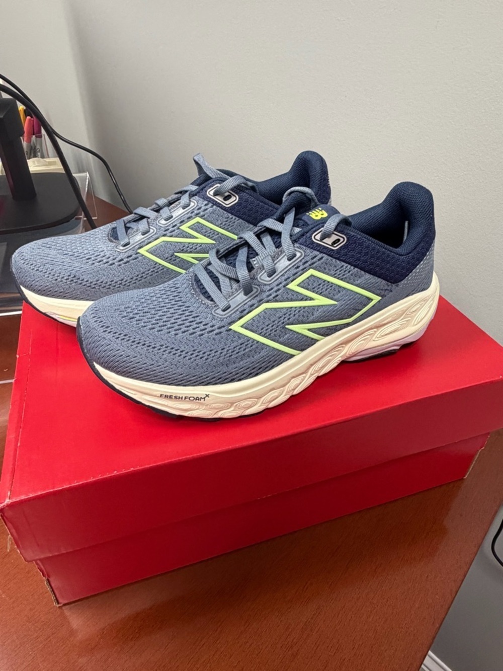 Women's New Balance 860v14